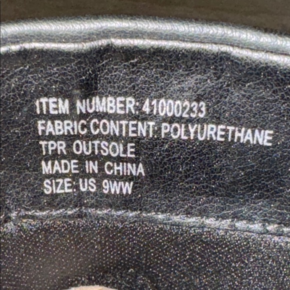 Torrid Square Toe Triangle Heel Bootie Black - Picture 10 of 12